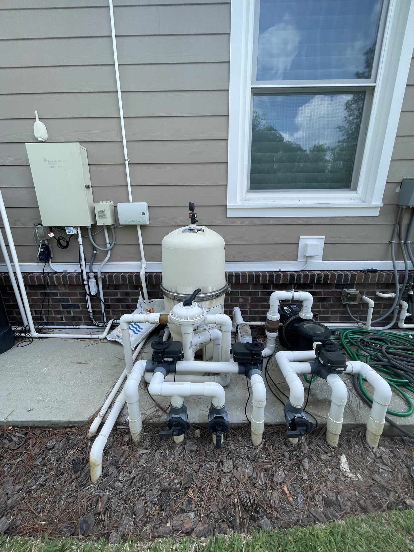 Residential pool filter, pump, plumbing, and valve system